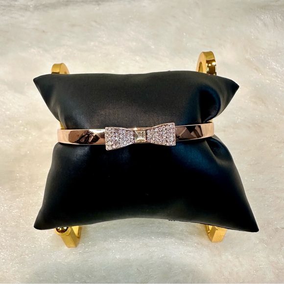 KATE SPADE ♠️ READY SET BOW BANGLE BRACELET NWOT - Picture 6 of 6